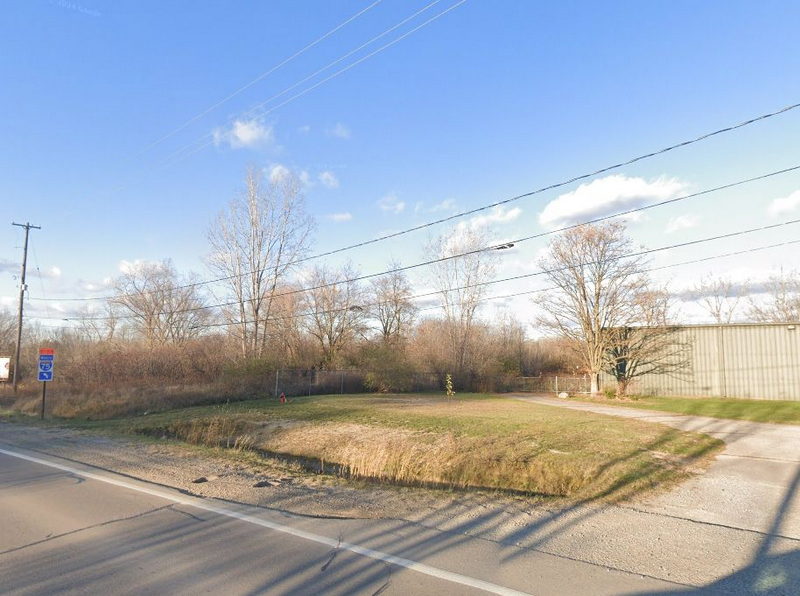 Holly Landing Field - Old Lot Where Airstrip (newer photo)